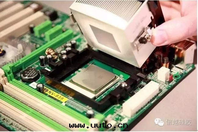 矽胶(jiāo)按键導電(diàn)不良一(yī)般是(shì)什(shén)么原因(yīn)？